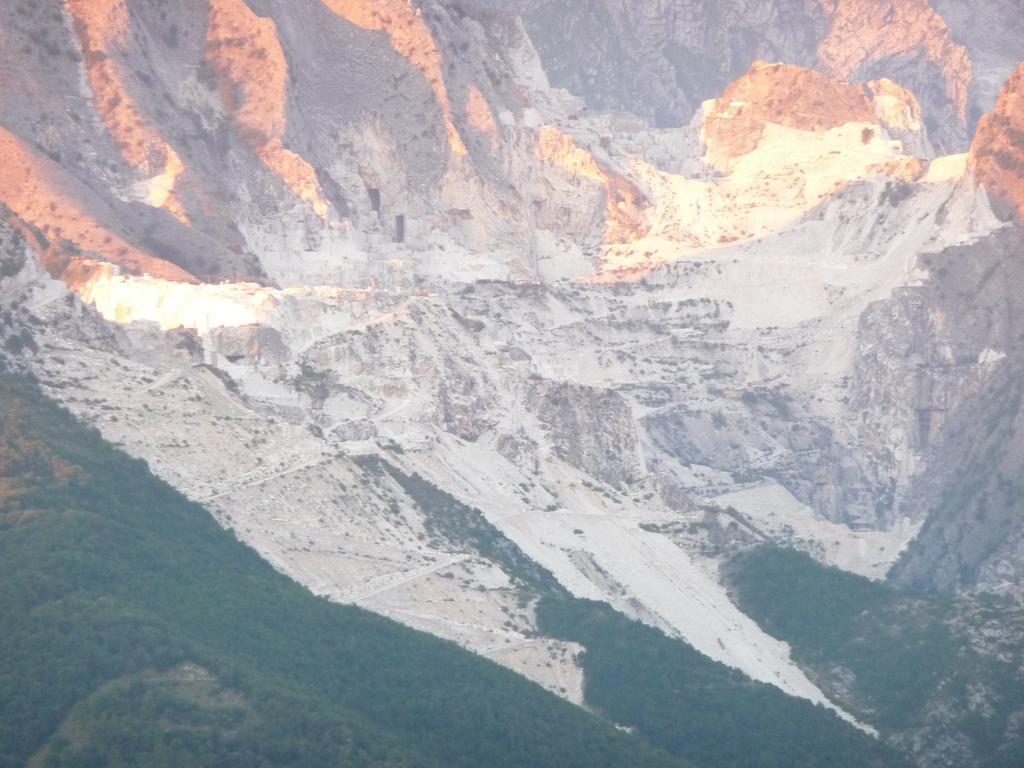 Hotel Ristorante Radar Carrara Dış mekan fotoğraf