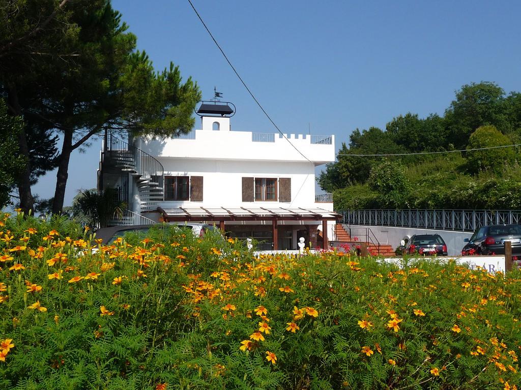 Hotel Ristorante Radar Carrara Dış mekan fotoğraf